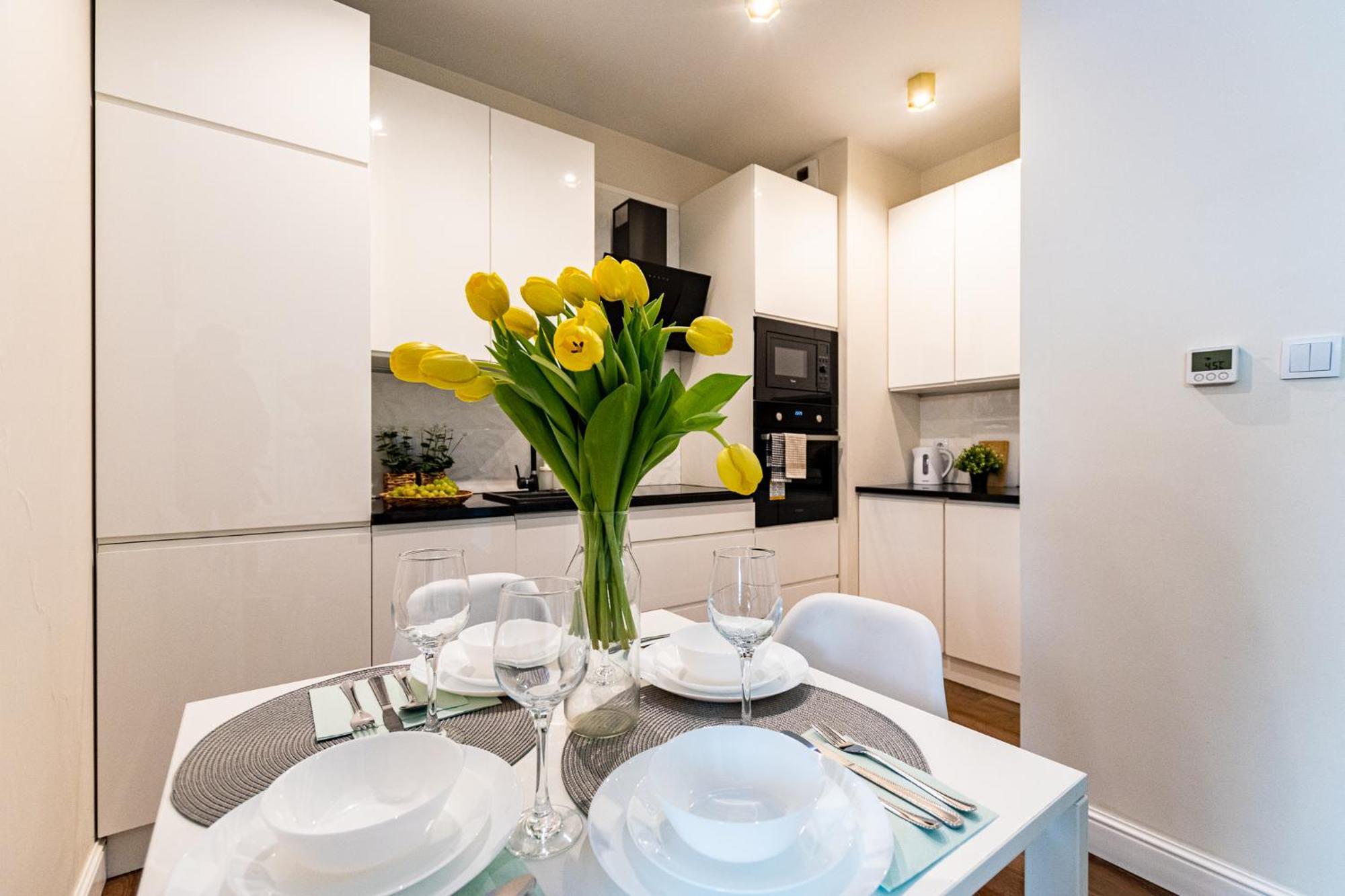 Active Gold Apartment